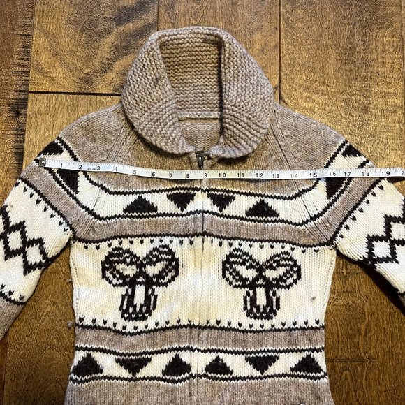 TNA Aritzia Tan Cowichan 100% Lambswool Zip Up Long Sleeves Sweater Cardigan - Picture 8 of 11